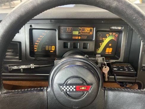 Used 1988 Chevrolet Corvette Coupe RWD image 34