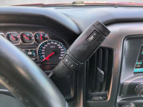 Used 2018 Chevrolet Silverado 1500 LT w/ All Star Edition image 13