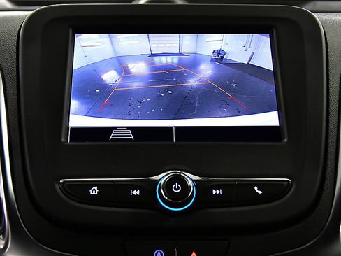 Used 2024 Chevrolet Equinox LT FWD image 24
