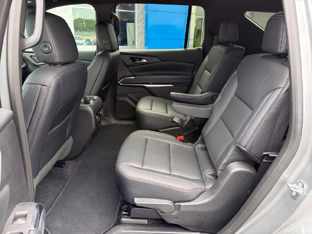 Used 2026 Chevrolet Traverse LT AWD/4WD image 24