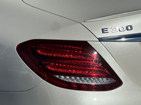 Certified 2018 Mercedes-Benz E 300 image 15