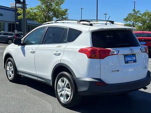 Used 2015 Toyota RAV4 LE AWD/4WD image 7