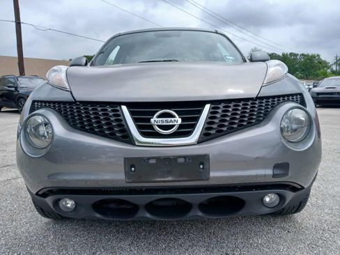 Used 2013 Nissan Juke SL w/ Sport Pkg FWD image 2