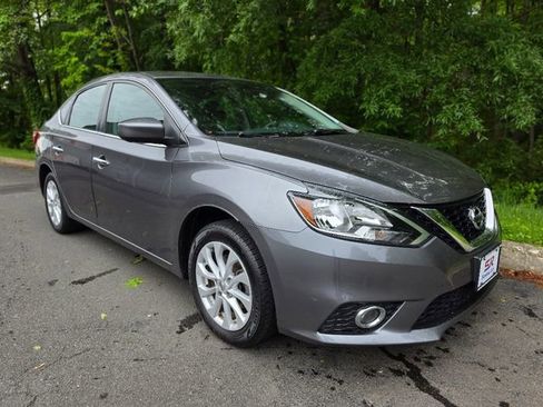 Certified 2019 Nissan Sentra SV FWD image 1