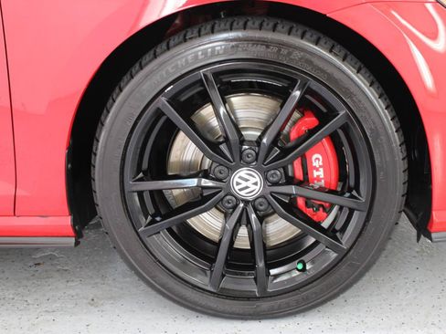 Used 2021 Volkswagen GTI SE FWD image 75