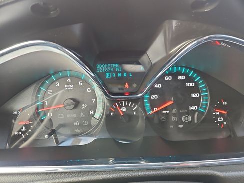 Used 2017 Chevrolet Traverse LT image 28