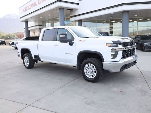 Used 2021 Chevrolet Silverado 2500 LT AWD/4WD image 8