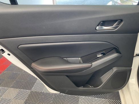 Used 2024 Nissan Altima 2.5 SR FWD image 15