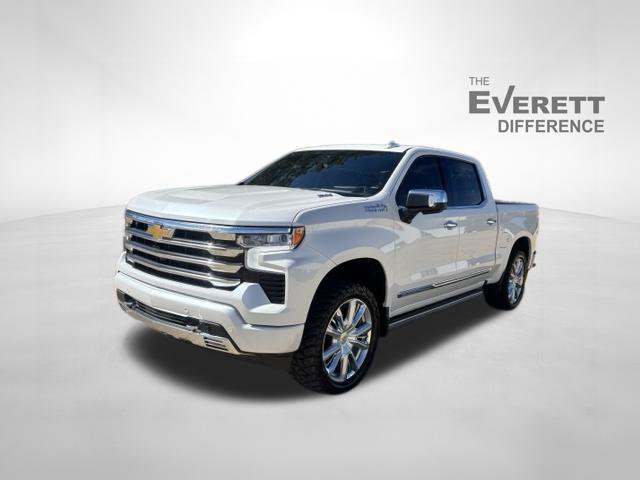 Used 2024 Chevrolet Silverado 1500 High Country AWD/4WD image 3