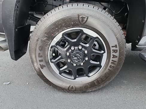 Used 2025 RAM 3500 Laramie w/ Towing Technology Group image 14