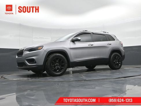 Used 2019 Jeep Cherokee Latitude w/ Popular Appearance Group image 43