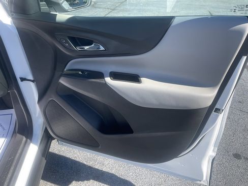 Used 2023 Chevrolet Equinox LS w/ Driver Confidence II Package image 15