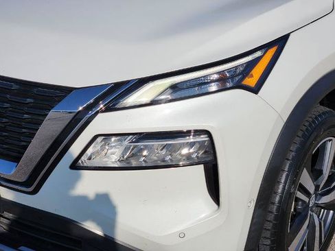 Certified 2023 Nissan Rogue SL w/ SL Premium Package FWD image 5