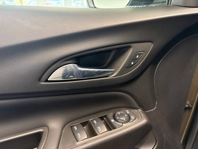 Used 2024 Chevrolet Equinox LT AWD/4WD image 17