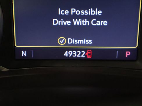 Used 2024 GMC Terrain AT4 image 39