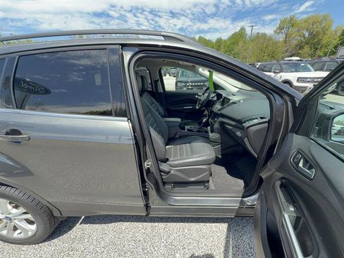 Used 2018 Ford Escape SEL AWD/4WD image 24