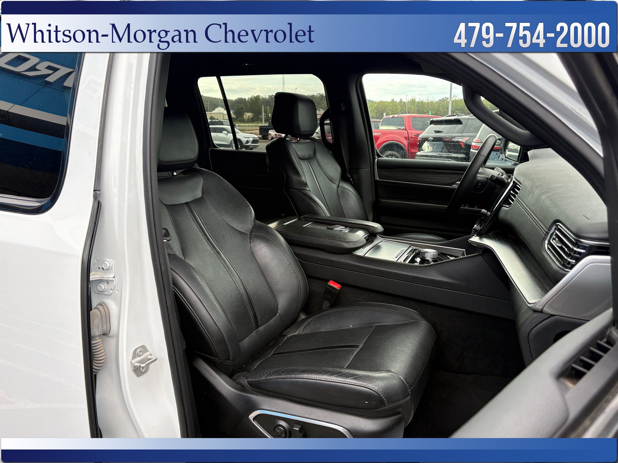 Used 2024 Jeep Wagoneer Series II w/ Flexible Seating Group RWD image 46
