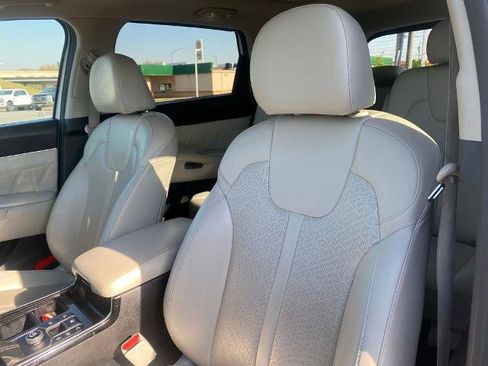 Used 2022 Kia Sorento SX image 11
