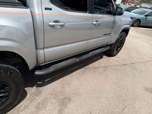 Used 2016 Toyota Tacoma SR5 w/ Towing Package AWD/4WD image 38