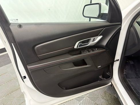 Used 2015 GMC Terrain SLT w/ Open Road Package image 11