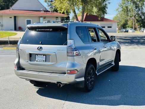 Used 2023 Lexus GX 460 Premium image 7