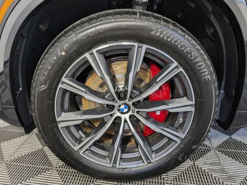 New 2026 BMW X5 xDrive40i w/ M Sport Package AWD/4WD image 10