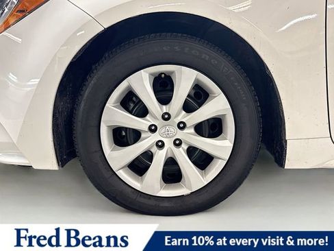 Used 2024 Toyota Corolla LE image 32