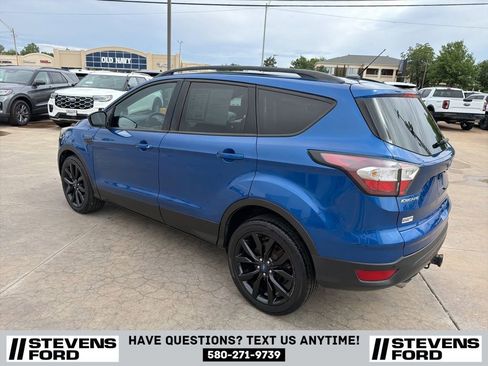 Used 2017 Ford Escape SE w/ Equipment Group 201A FWD image 8