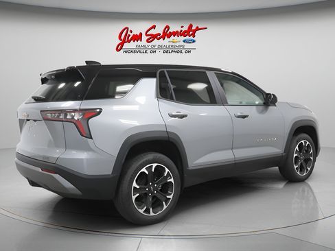 New 2026 Chevrolet Equinox LT w/ Convenience Package II FWD image 6