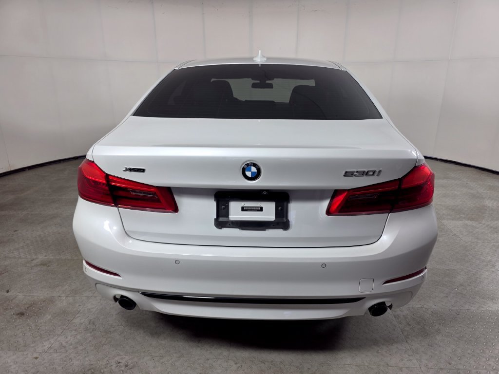 Used 2020 BMW 530i xDrive w/ Premium Package AWD/4WD image 5