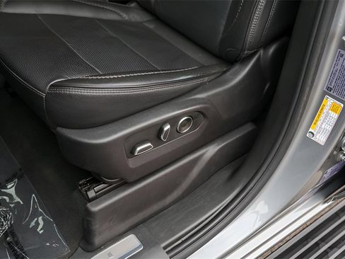 Certified 2025 GMC Sierra 2500 Denali w/ Denali Reserve Package image 11