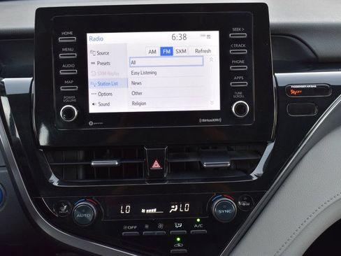 Used 2023 Toyota Camry LE w/ Cold Weather Package FWD image 33