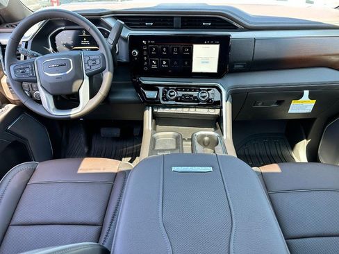New 2026 GMC Sierra 2500 Denali w/ Denali Reserve Package AWD/4WD image 7