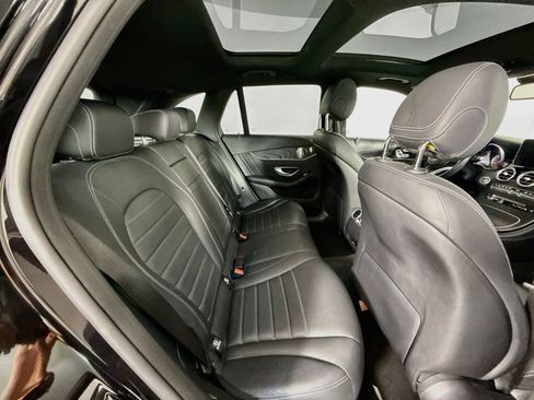 Used 2018 Mercedes-Benz GLC 300 4MATIC image 27