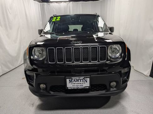 Used 2022 Jeep Renegade Latitude w/ Convenience Group AWD/4WD image 7