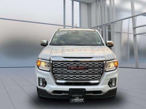 Used 2022 GMC Canyon Denali image 2