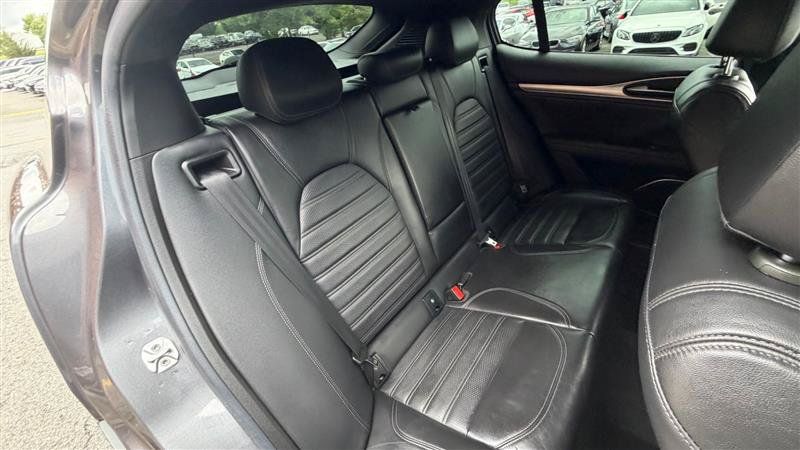 Used 2018 Alfa Romeo Stelvio Ti Sport AWD/4WD image 20