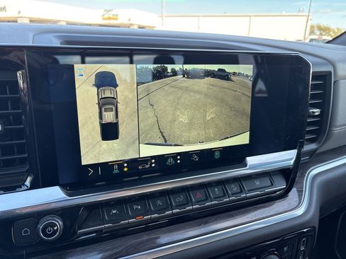 Used 2022 Chevrolet Silverado 1500 LTZ image 22