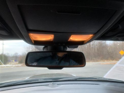 Used 2020 Dodge Challenger R/T image 39