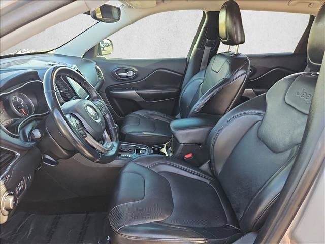 Used 2019 Jeep Cherokee Limited w/ Technology Group FWD image 21