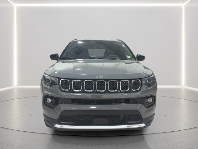 Used 2023 Jeep Compass Limited AWD/4WD image 8