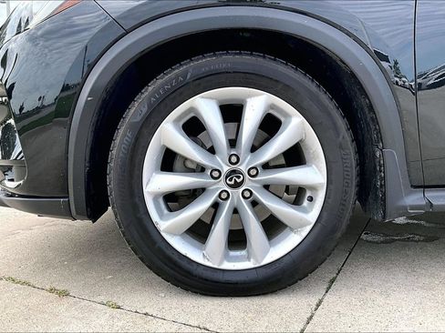 Certified 2019 INFINITI QX50 Essential w/ Proactive Package AWD/4WD image 10