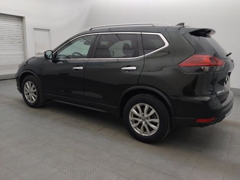 Used 2019 Nissan Rogue SV FWD image 3