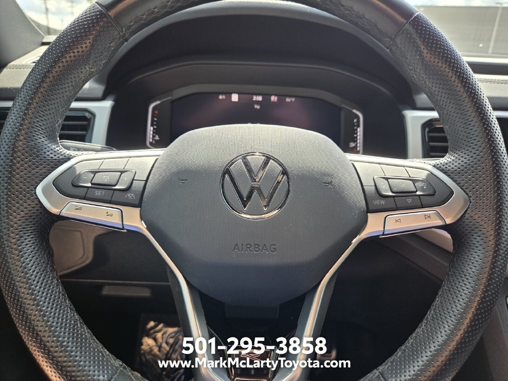 Used 2023 Volkswagen Atlas Cross Sport SEL R-Line AWD/4WD image 22