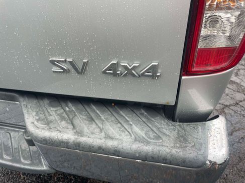 Used 2018 Nissan Frontier SV AWD/4WD image 8