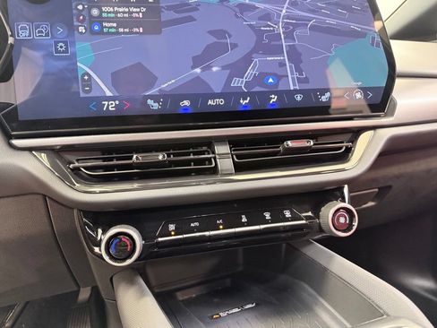 Used 2025 Chevrolet Equinox EV RS FWD image 48