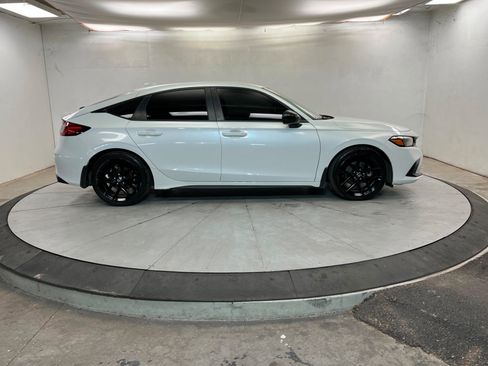 Used 2024 Honda Civic Sport image 7