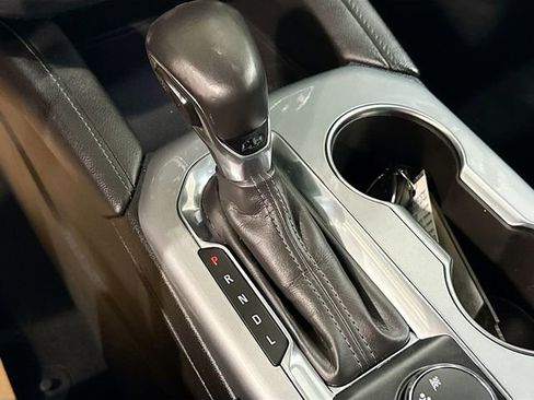 Used 2020 Chevrolet Blazer LT image 17