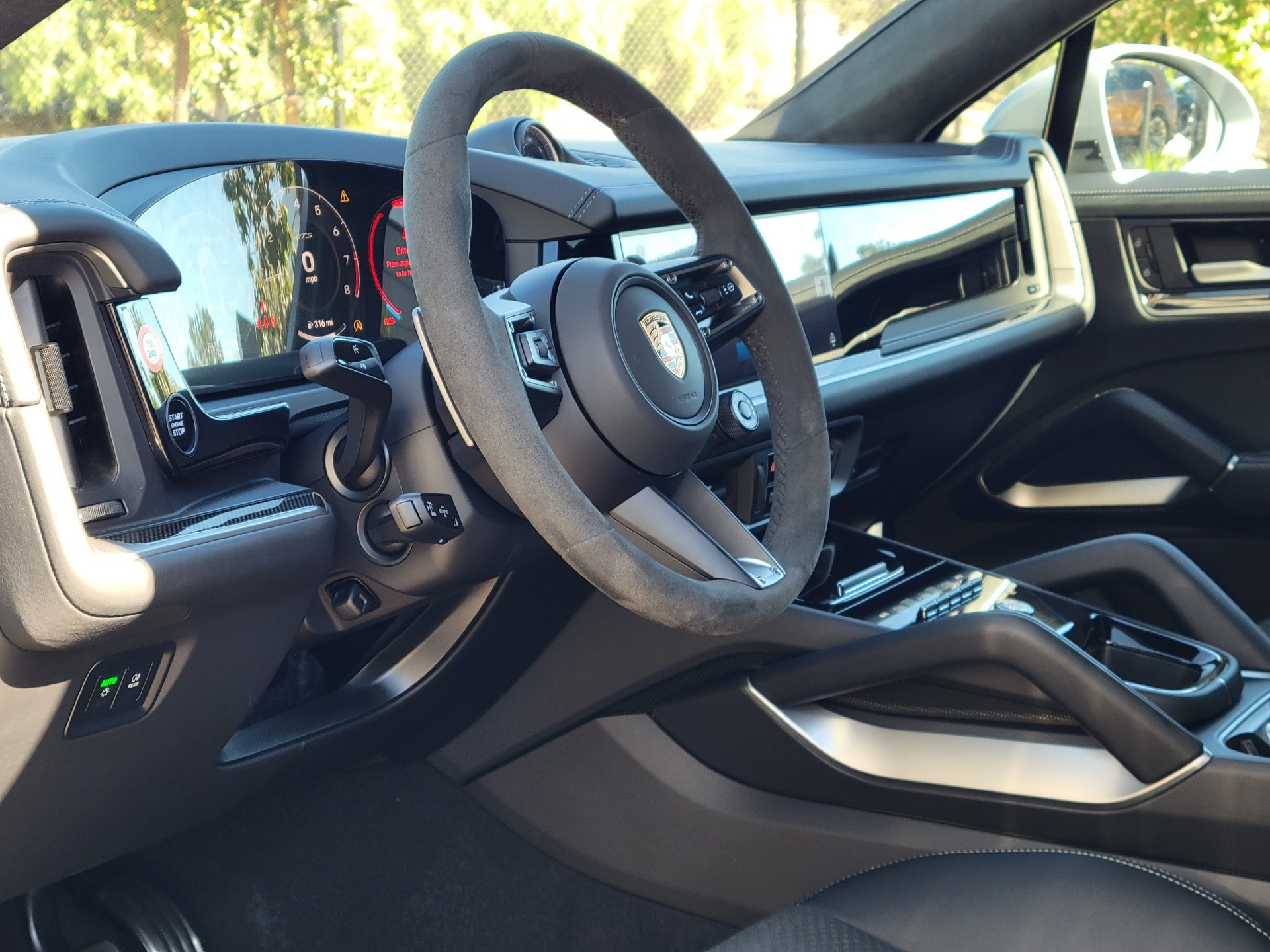 New 2026 Porsche Cayenne GTS AWD/4WD image 4