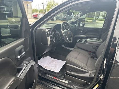 Used 2019 Chevrolet Silverado 1500 LT w/ All Star Edition AWD/4WD image 14